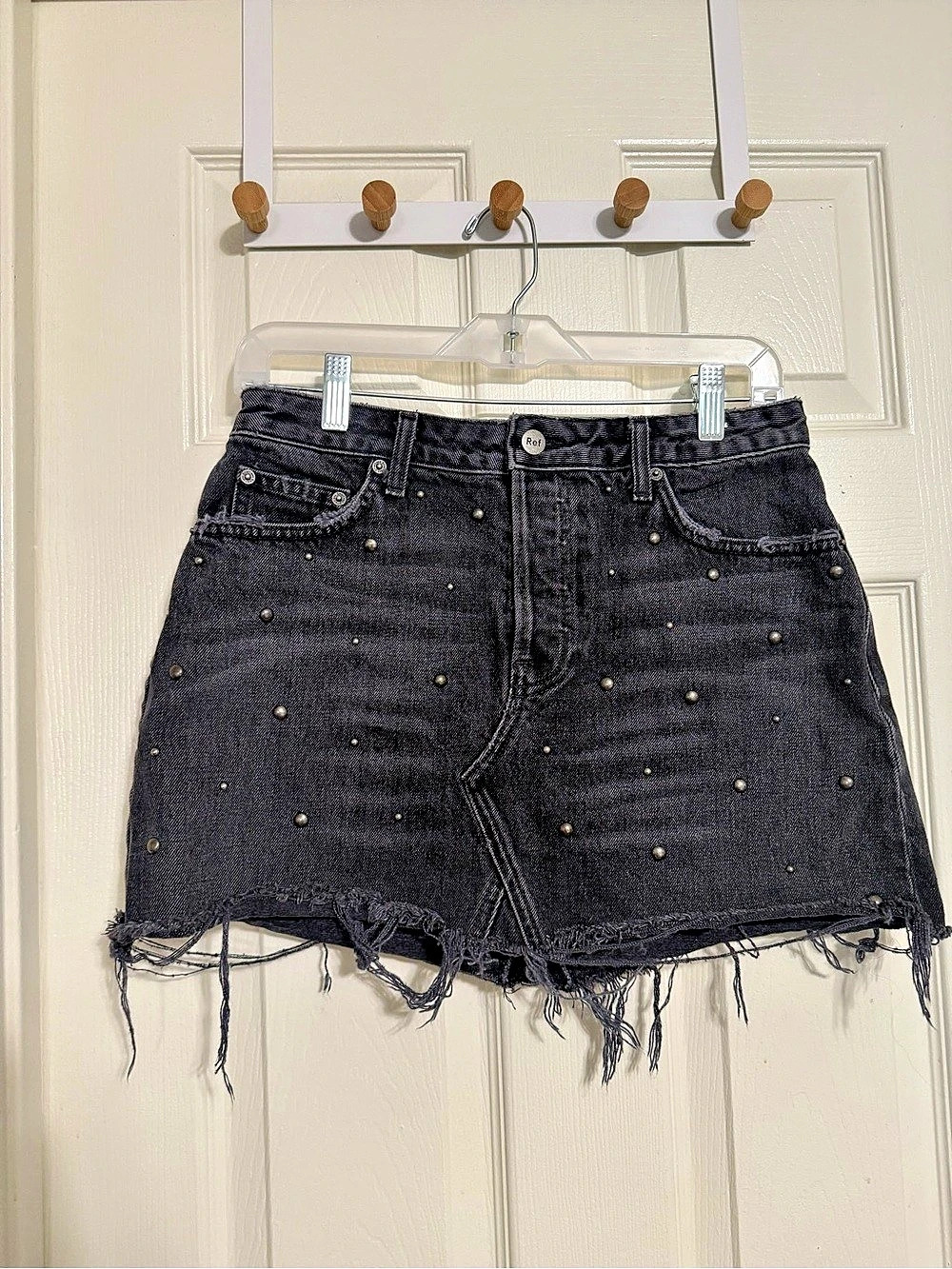 Reformation Distressed Studded Denim Jean Shorts Waist 28